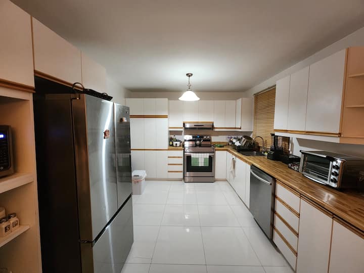 Chambre Avec Tv & Frigo, Gare Vers Montréal - Longueuil