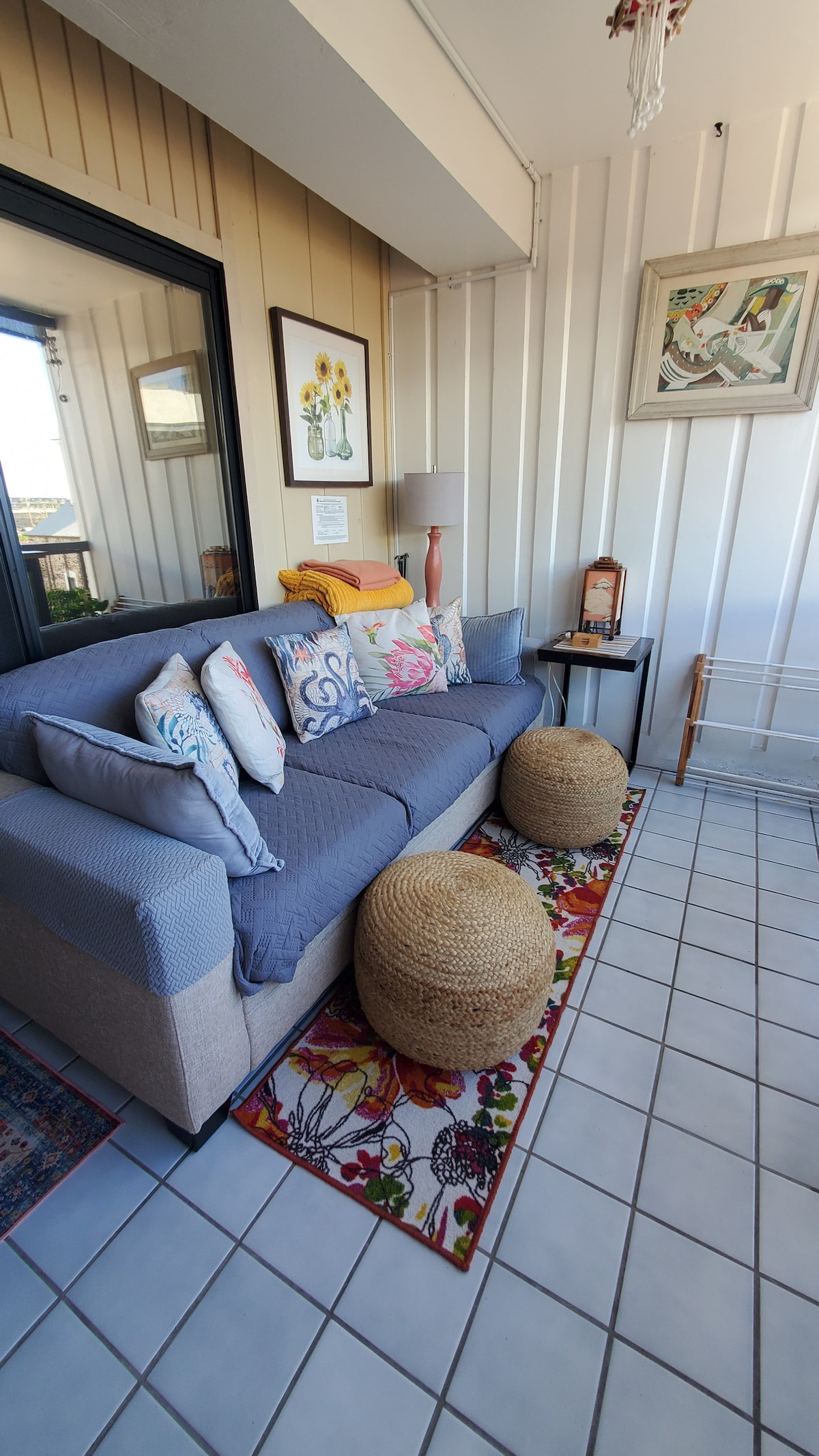 Roseロイヤルコナ Kona Rose's Hideaway at Kona Plaza, center of town - Condominiums