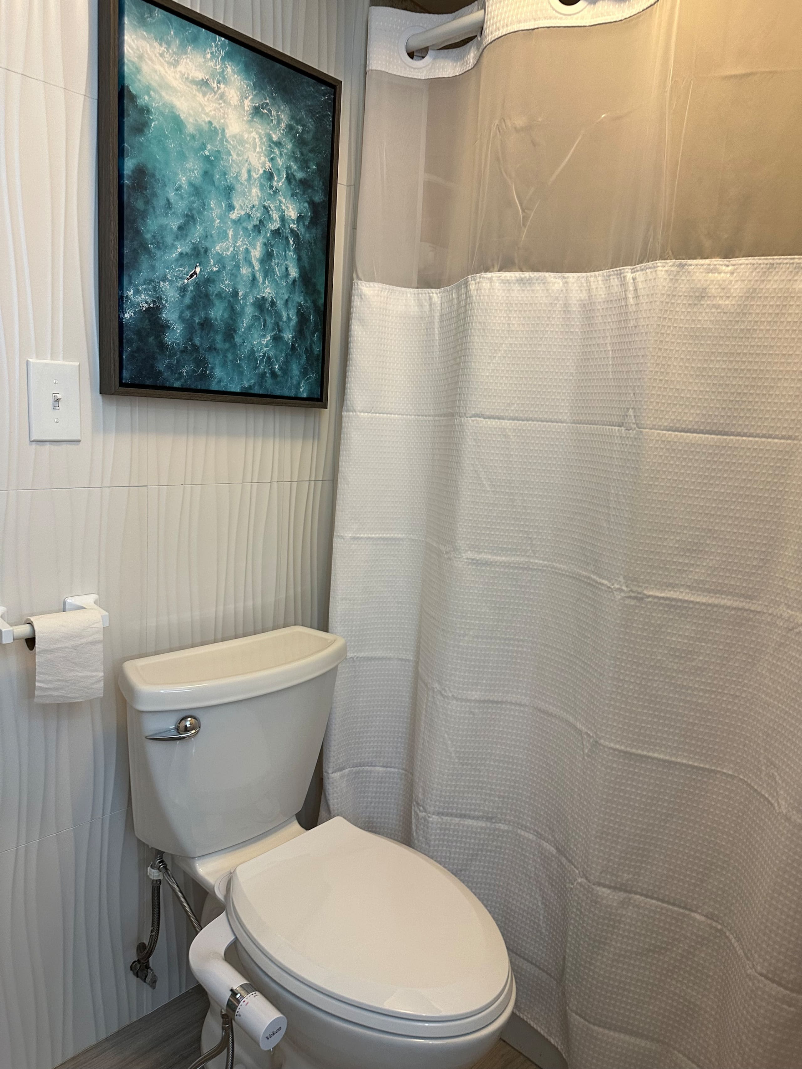 2 bed/2 bath Waikīkī apt sleeps 6 - Image 10