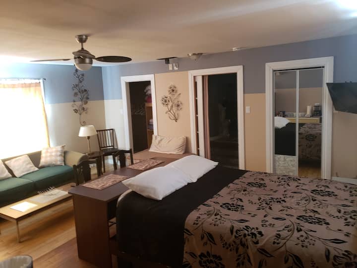 Enjoy This Stay While Your Away. - Timmins