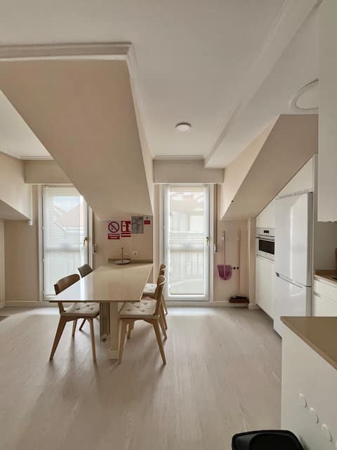 Los Loros de Cilla
G-105215