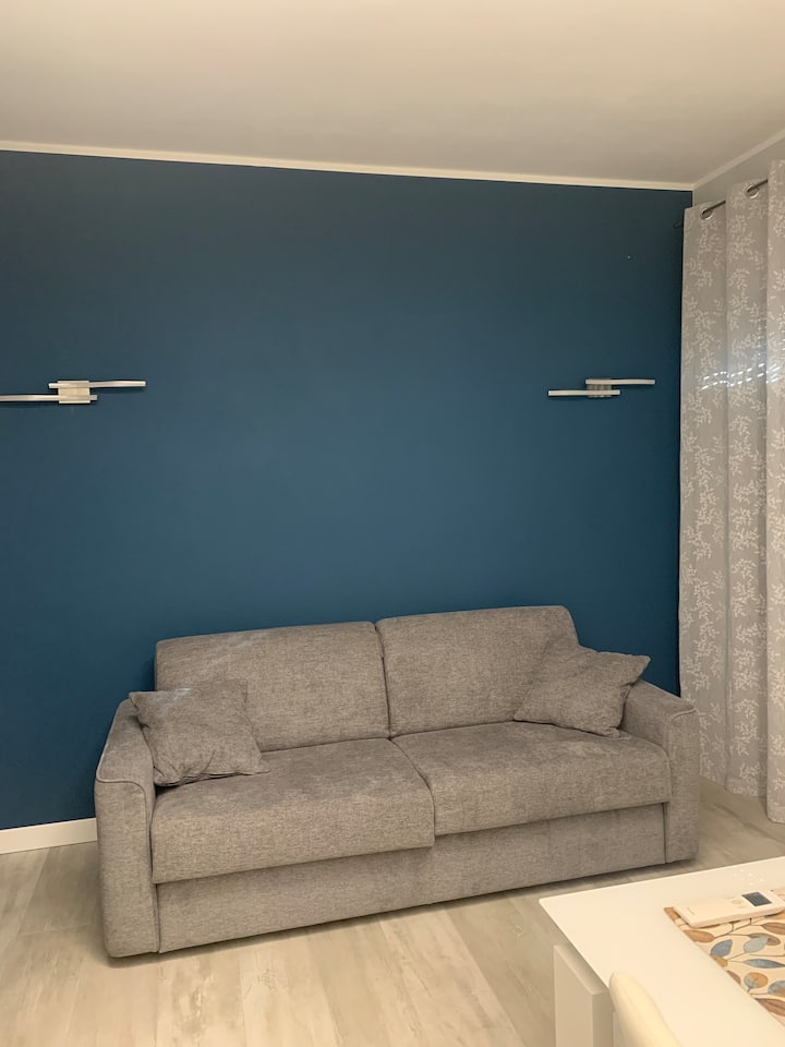 Fenocchio’s House Blue - Barolo