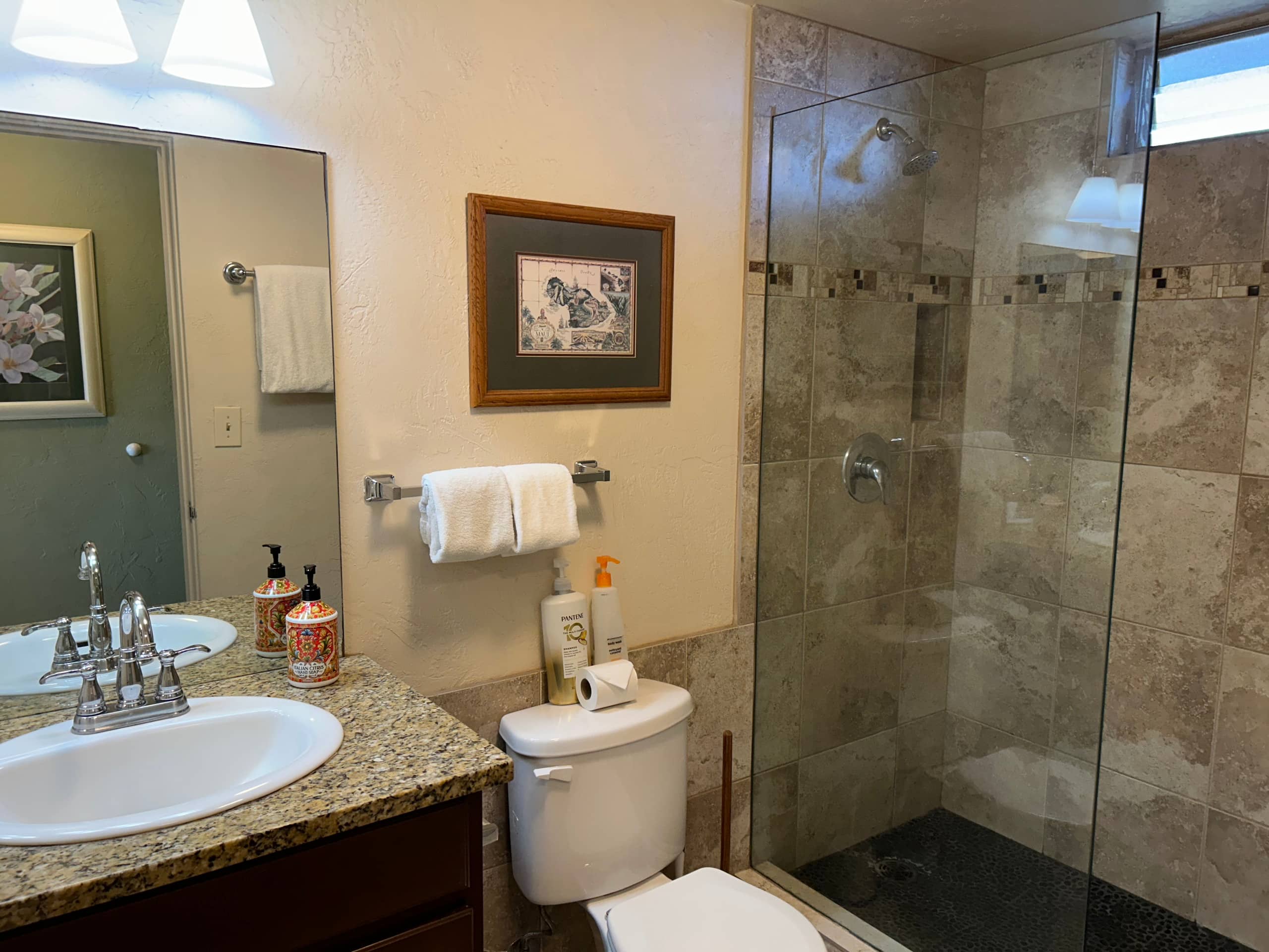 Condo in Kihei · ★4.93 · 1 bedroom · 3 beds · 2 baths - Image 10