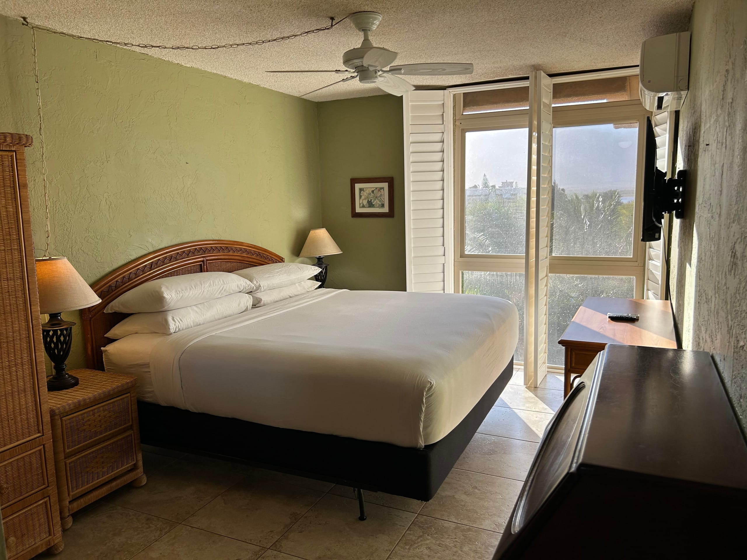Condo in Kihei · ★4.93 · 1 bedroom · 3 beds · 2 baths - Image 8