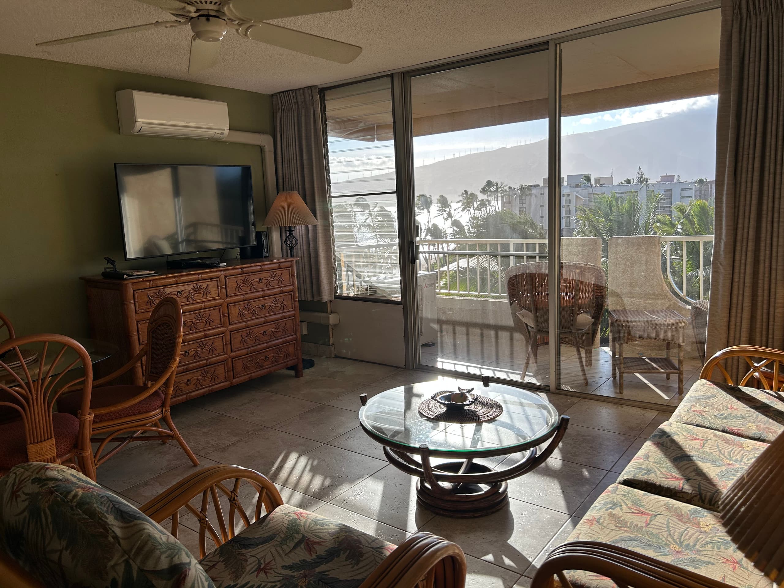 Condo in Kihei · ★4.93 · 1 bedroom · 3 beds · 2 baths - Image 3