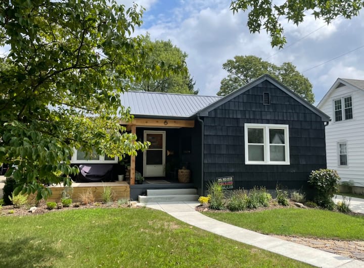 Designer's artsy home in town