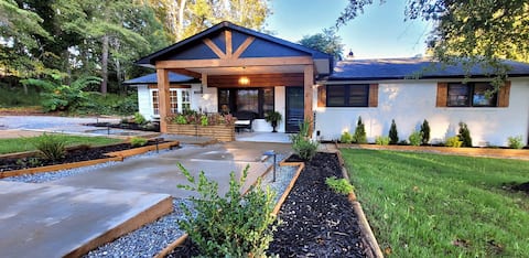 Modern Wooded Retreat