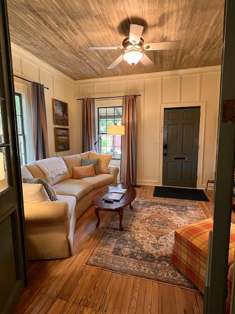 Top Airbnb: Coco’s Cottage in Golden Isles