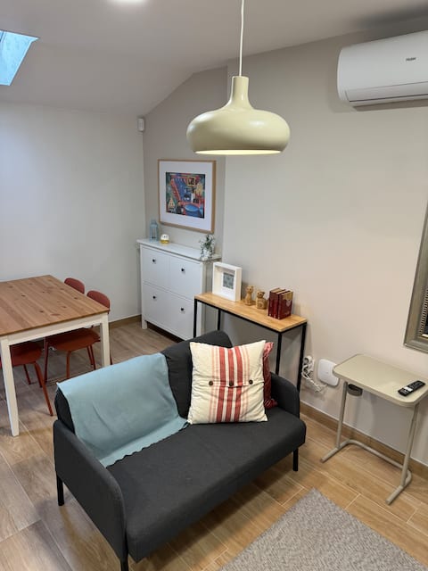 Top Airbnb: Charming little house in Moncloa – Ciudad Universitaria en Moncloa Aravaca