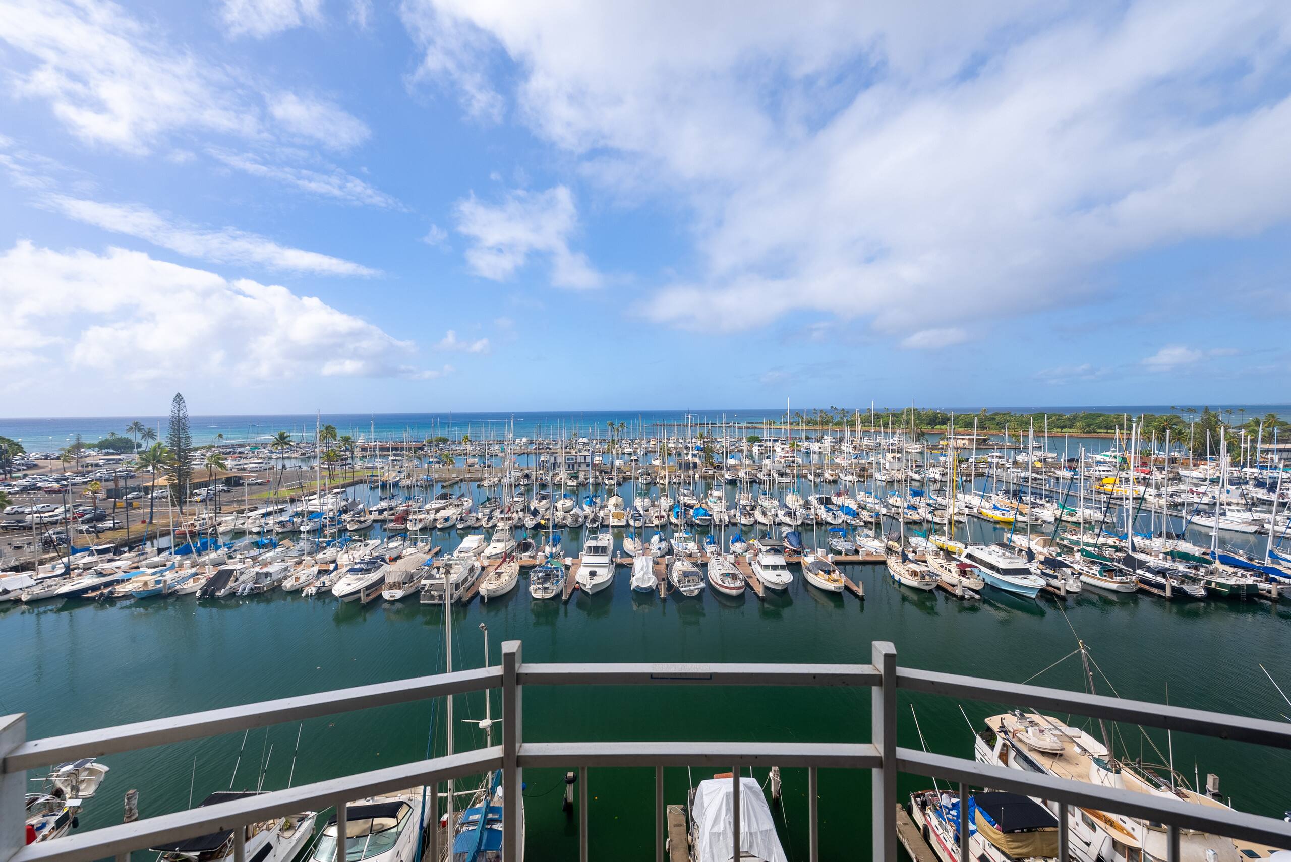 The Lanikai Loft of Waikiki - Photo 32