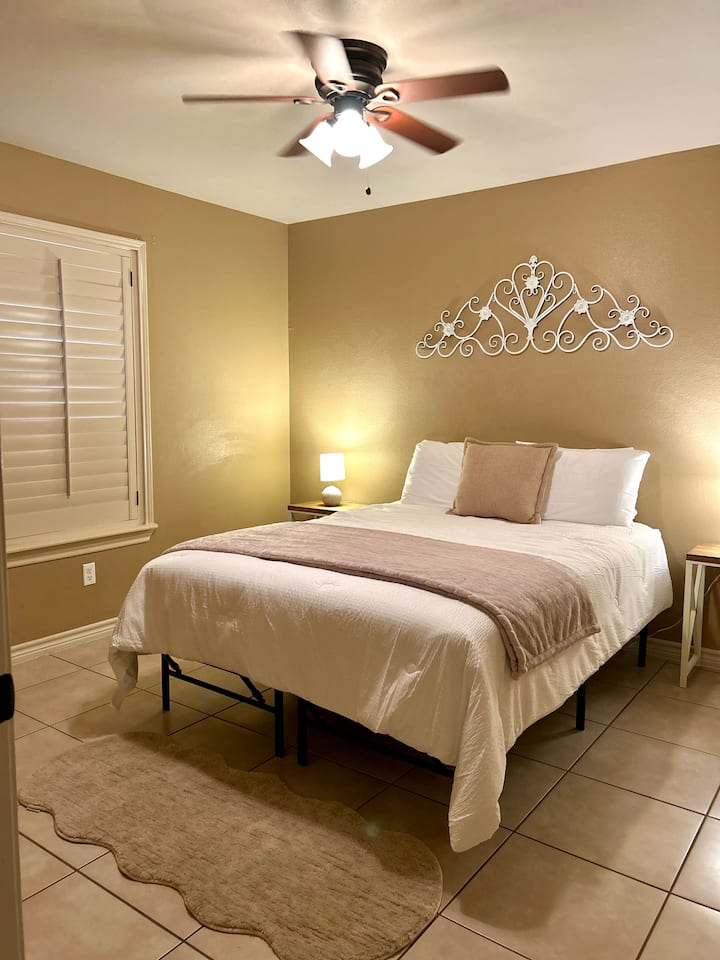 غرفة النوم 1