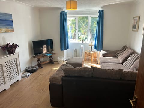 Top Airbnb: Clifton Gardens in Marchwood
