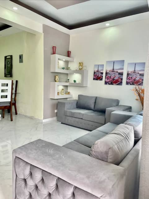 Apt with 3 bedrooms , extreme cleanliness, spacious