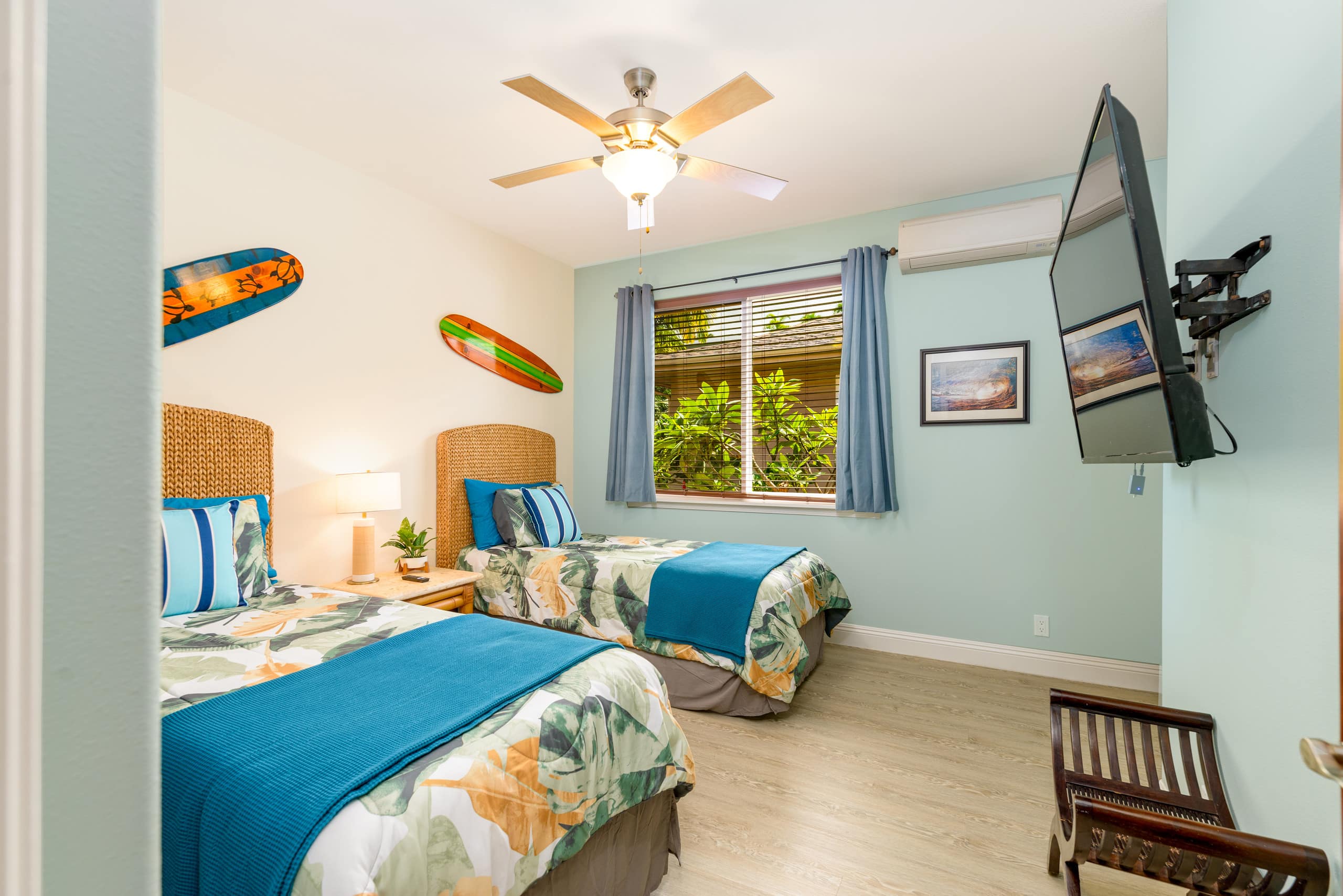 Home in Kailua-Kona · ★4.97 · 8 bedrooms · 9 beds · 6.5 baths - Image 53