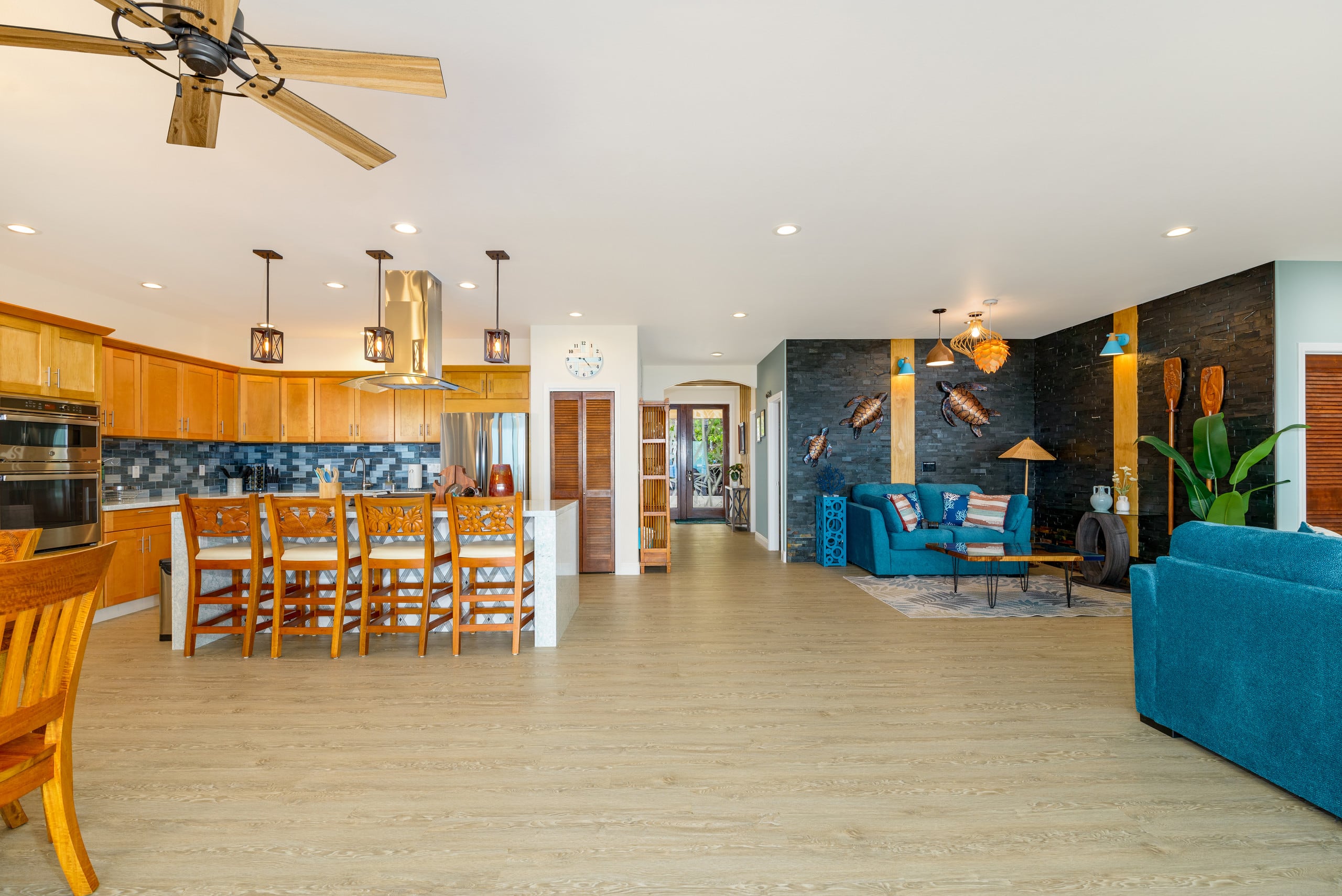 Home in Kailua-Kona · ★4.97 · 8 bedrooms · 9 beds · 6.5 baths - Image 136