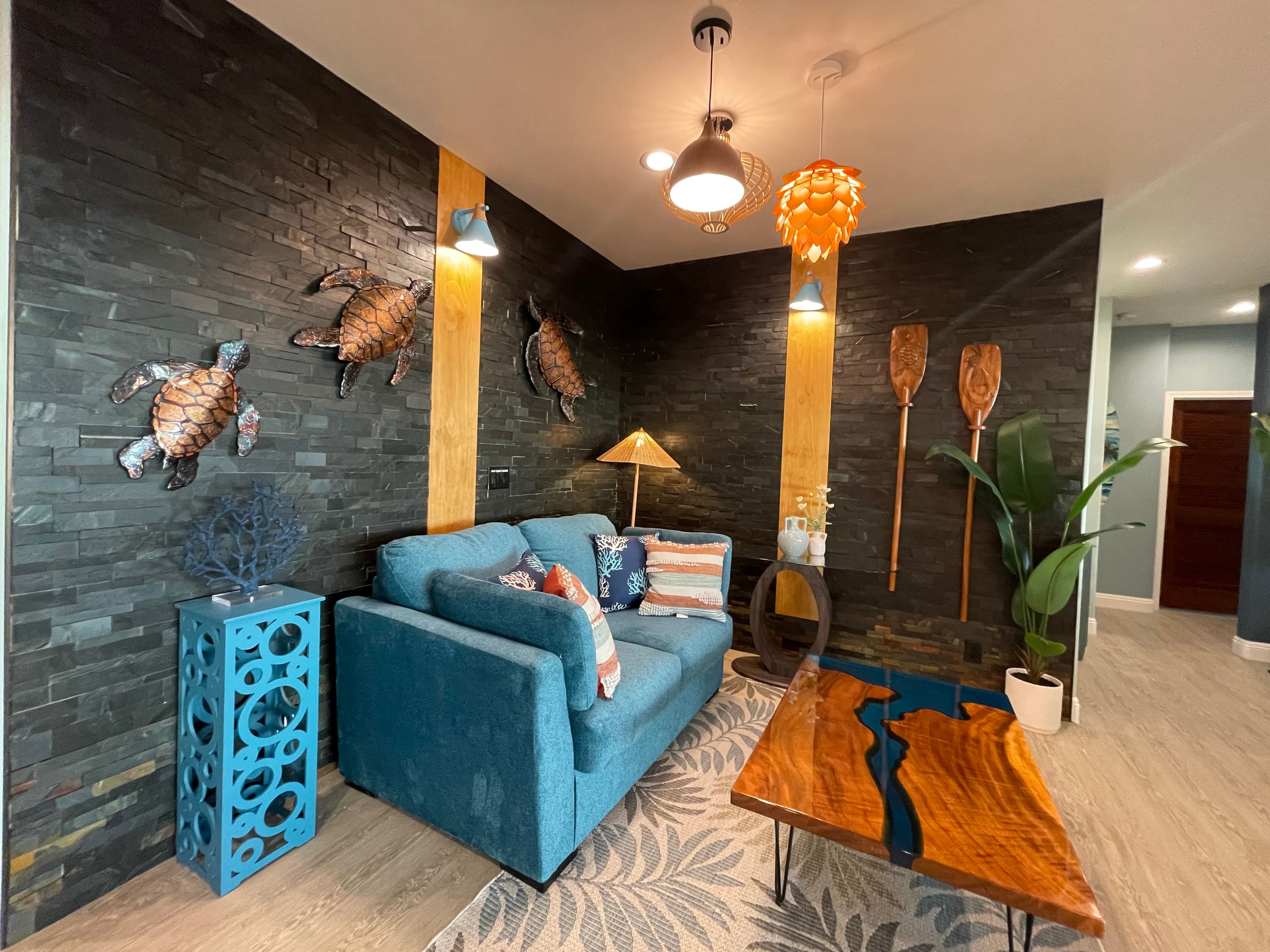 Home in Kailua-Kona · ★4.97 · 8 bedrooms · 9 beds · 6.5 baths - Image 18