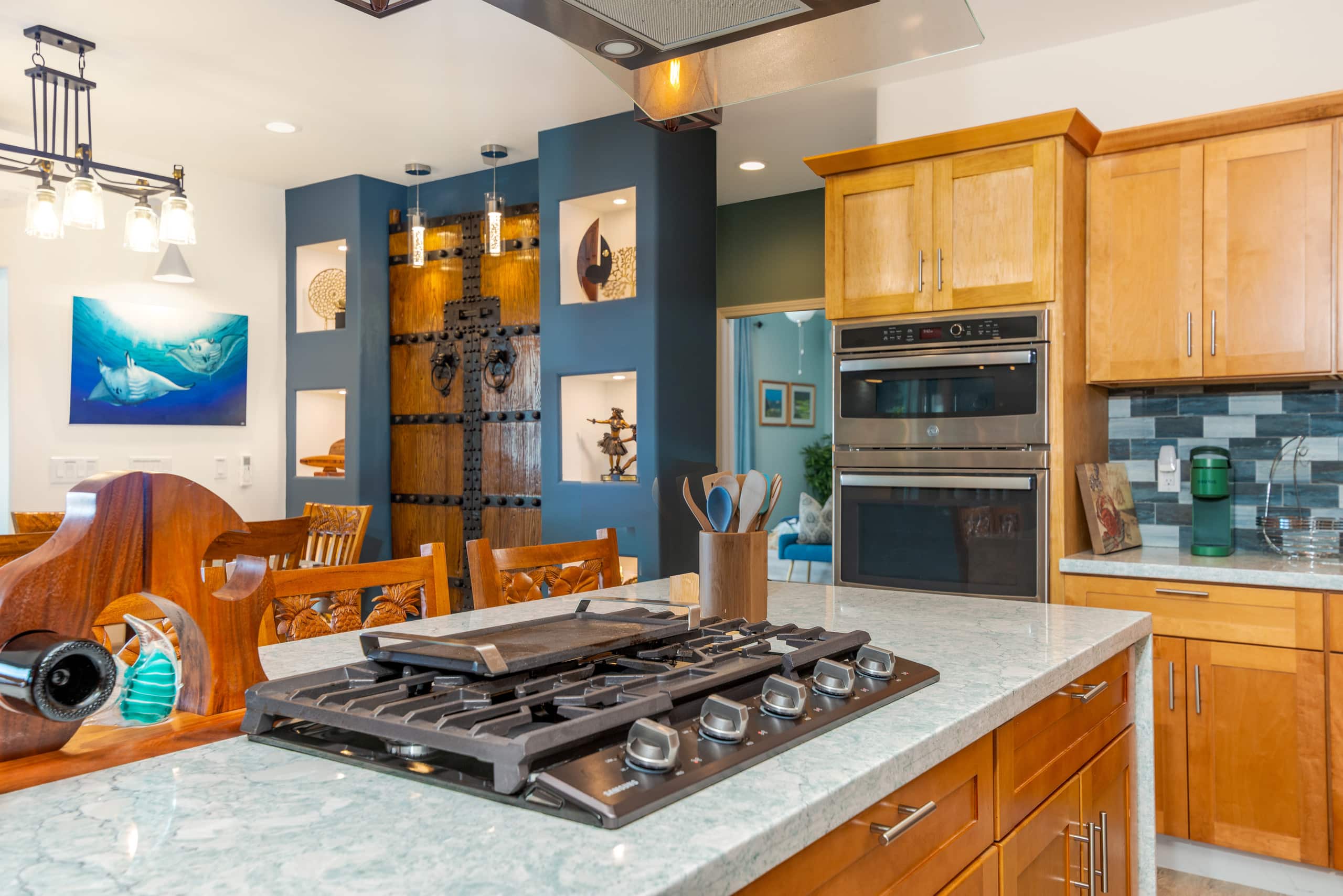 Home in Kailua-Kona · ★4.97 · 8 bedrooms · 9 beds · 6.5 baths - Image 24