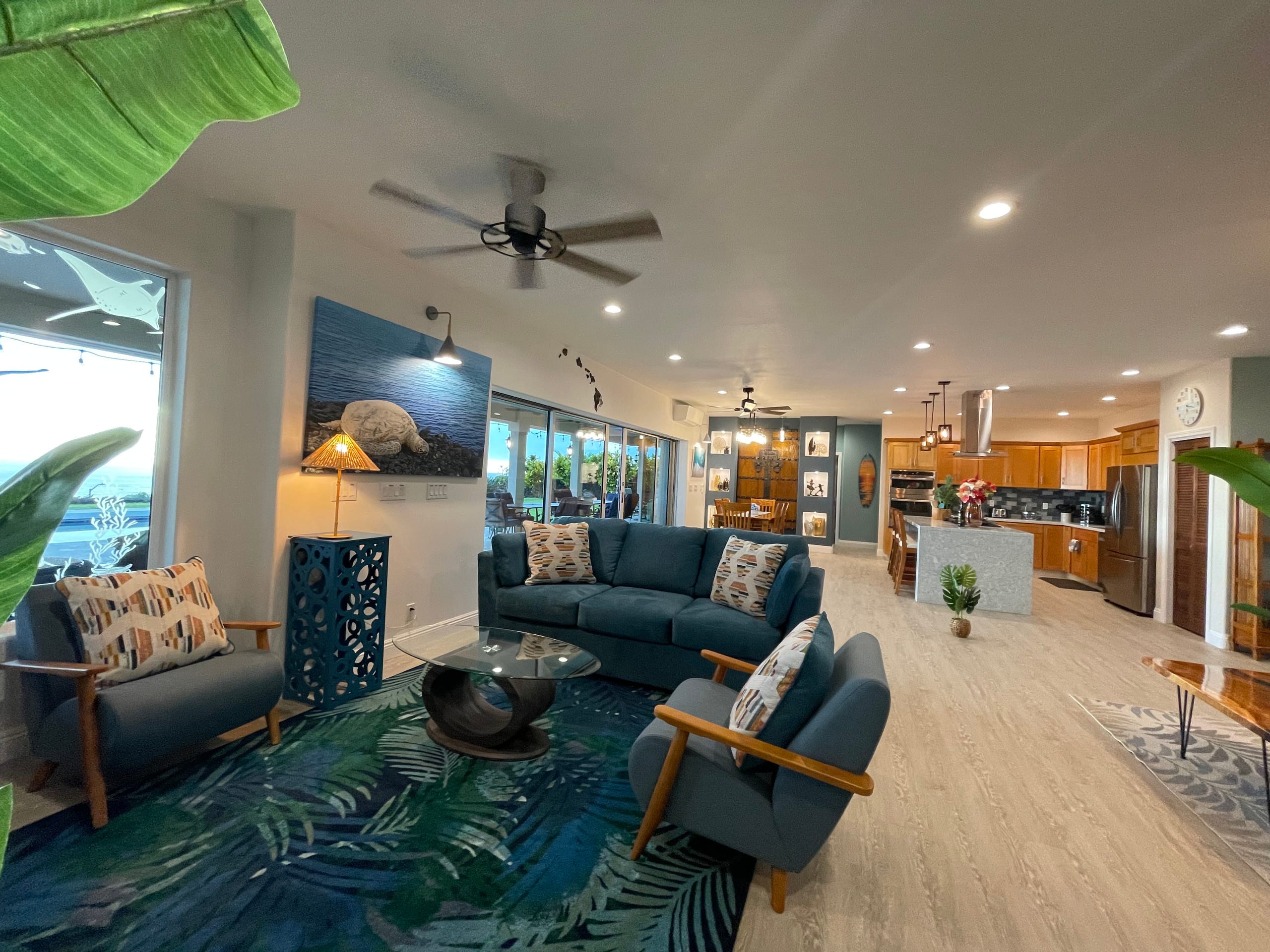 Home in Kailua-Kona · ★4.97 · 8 bedrooms · 9 beds · 6.5 baths - Image 19