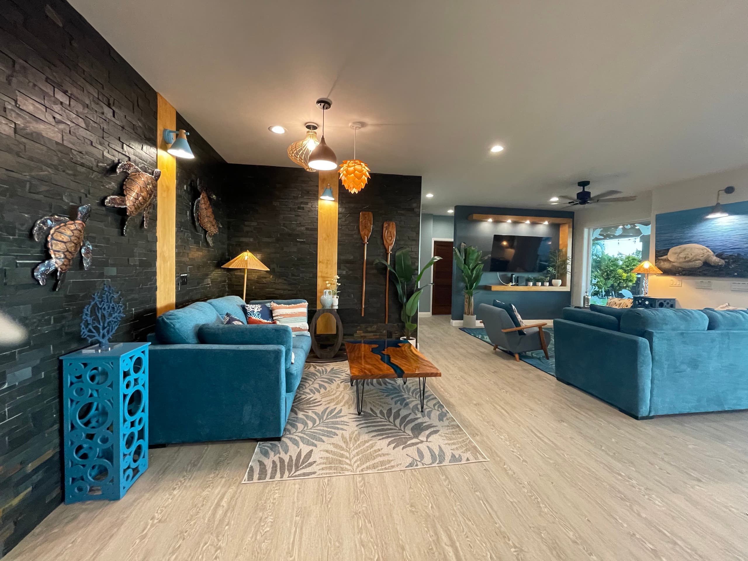 Home in Kailua-Kona · ★4.97 · 8 bedrooms · 9 beds · 6.5 baths - Image 17