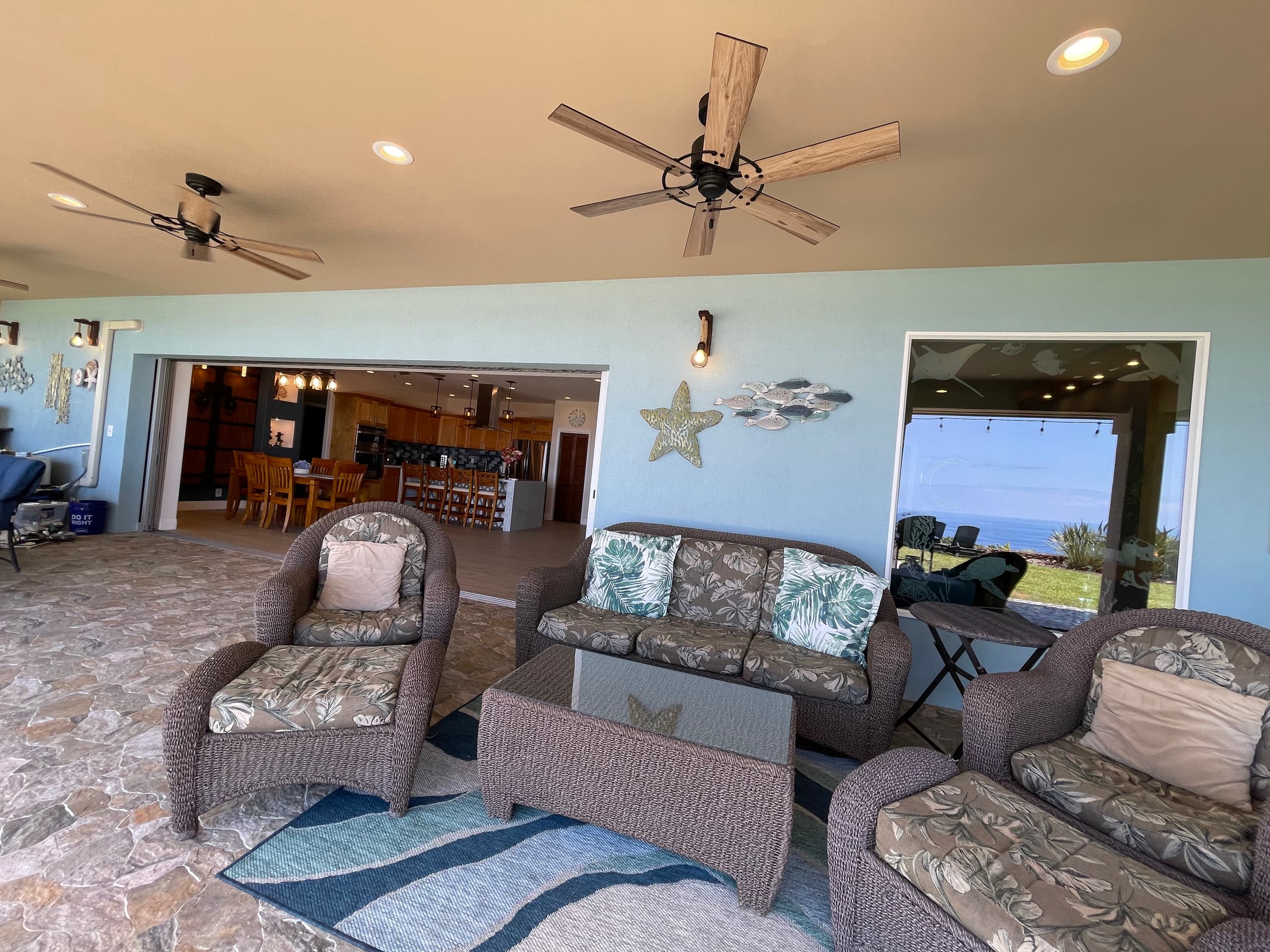 Home in Kailua-Kona · ★4.97 · 8 bedrooms · 9 beds · 6.5 baths - Image 83