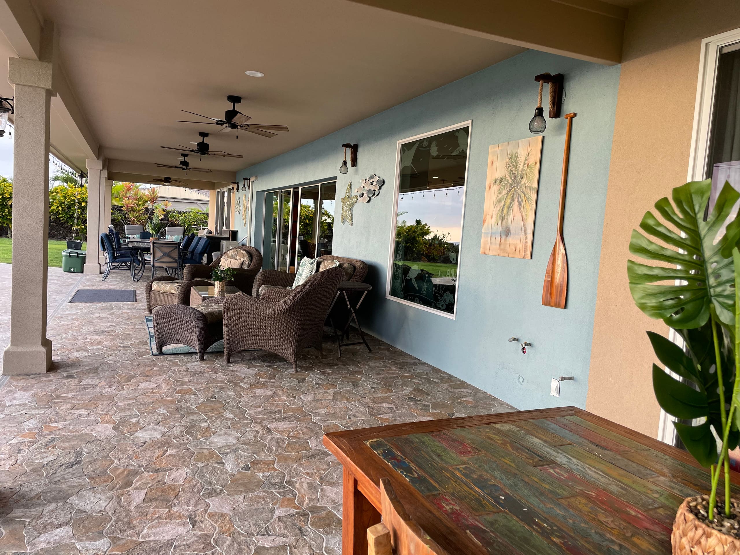 Home in Kailua-Kona · ★4.97 · 8 bedrooms · 9 beds · 6.5 baths - Image 86