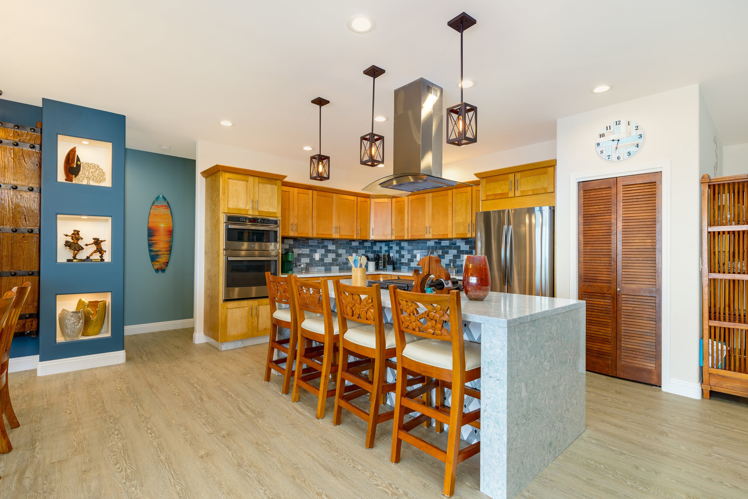 Home in Kailua-Kona · ★4.97 · 8 bedrooms · 9 beds · 6.5 baths - Image 32