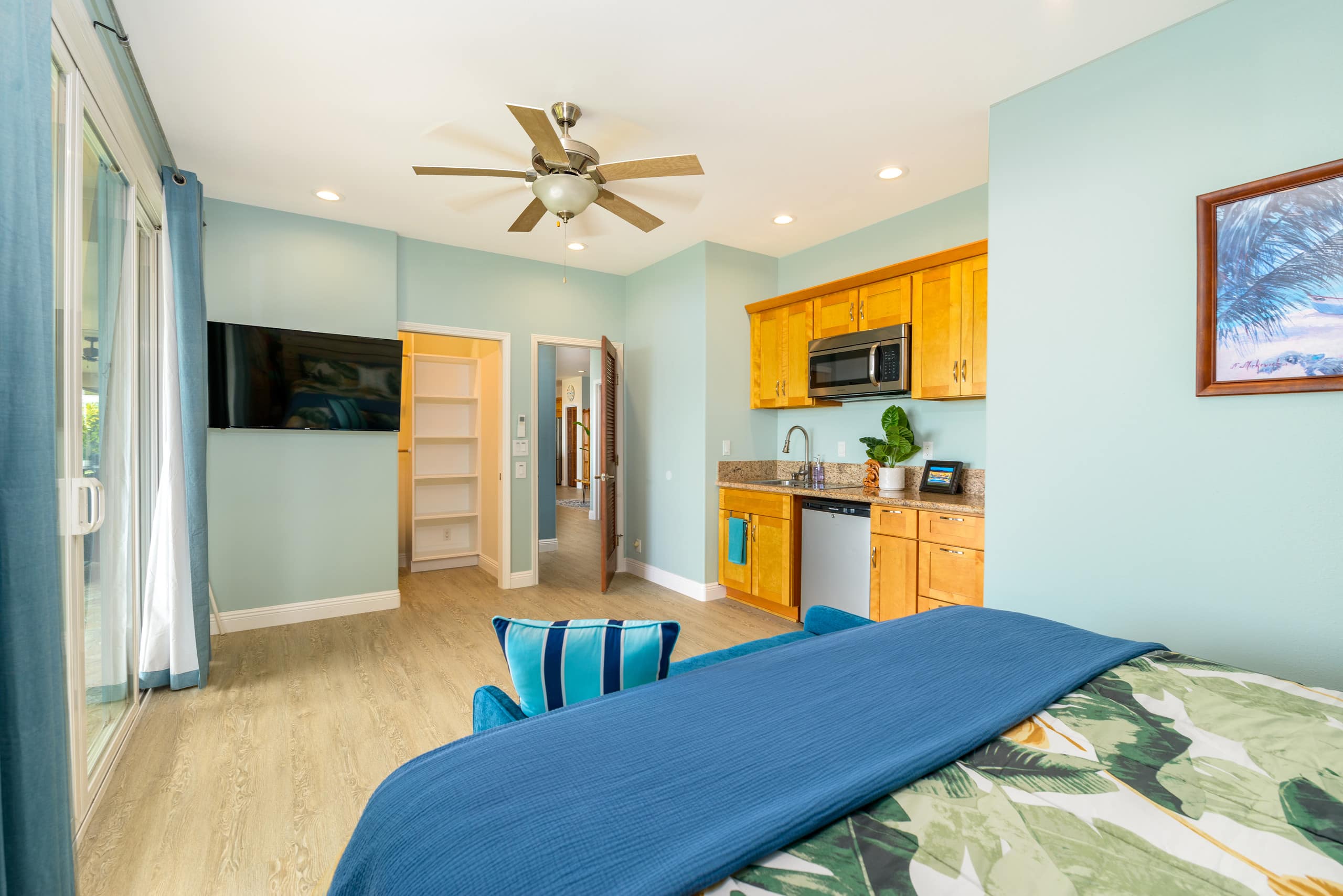 Home in Kailua-Kona · ★4.97 · 8 bedrooms · 9 beds · 6.5 baths - Image 49