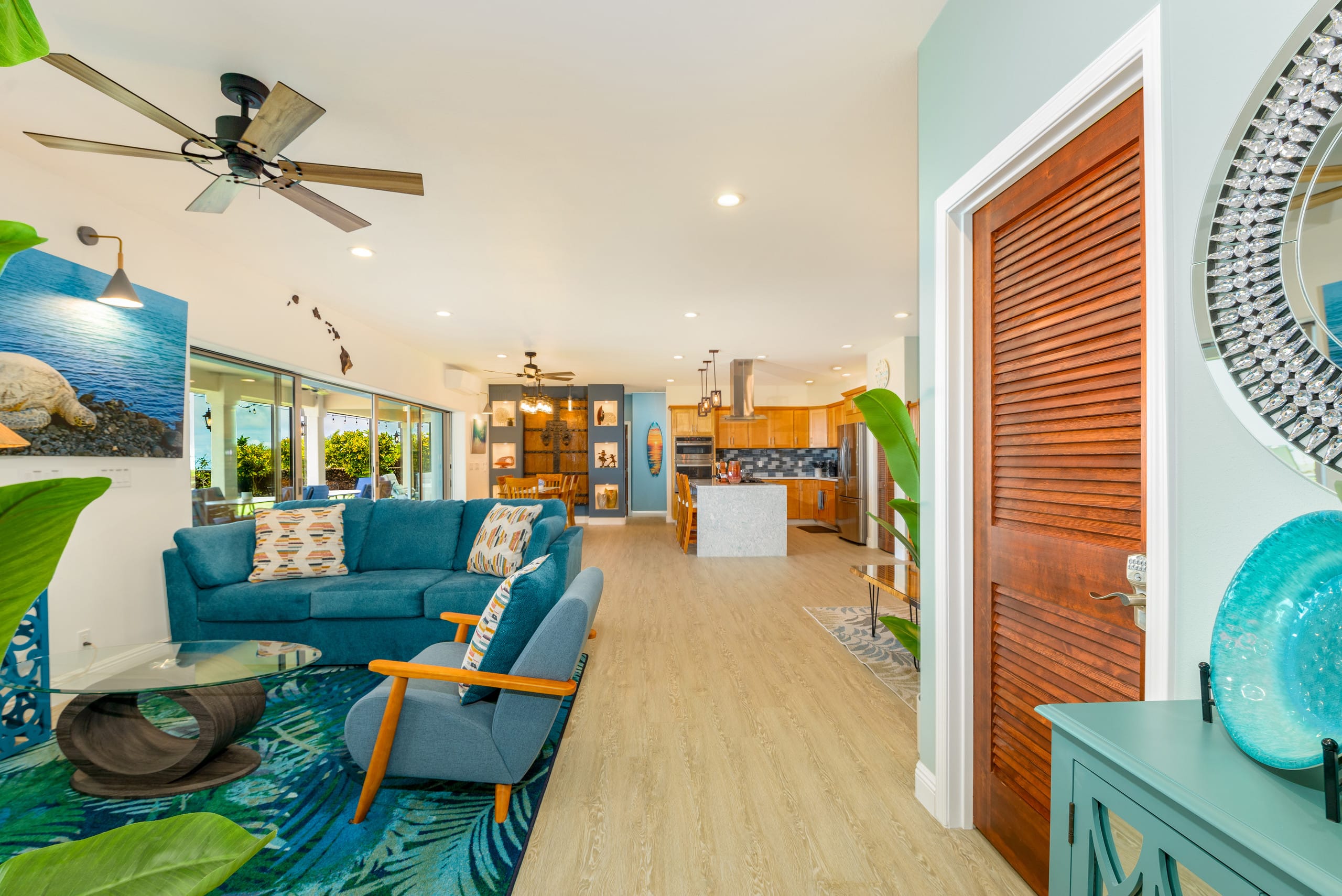 Home in Kailua-Kona · ★4.97 · 8 bedrooms · 9 beds · 6.5 baths - Image 22
