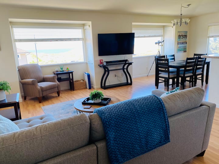 Escape To Ocean Views Retreat - Monterey, CA
