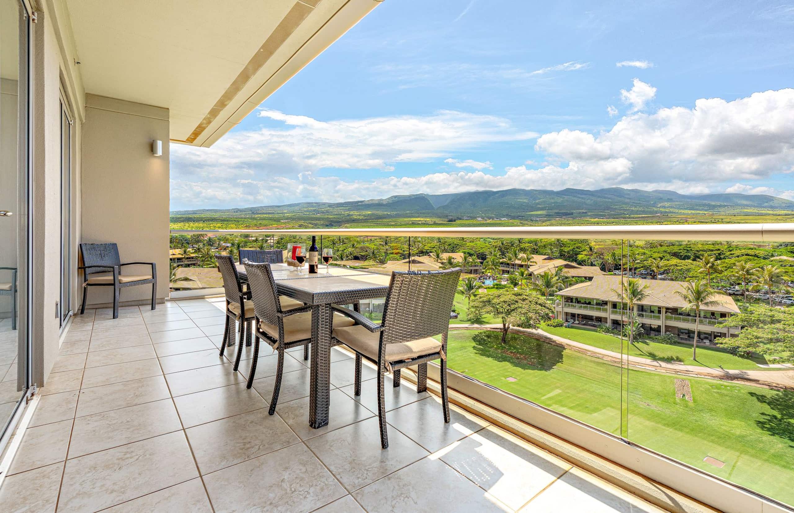 Condo in Lahaina · ★4.94 · 2 bedrooms · 3 beds · 1 bath - Image 2
