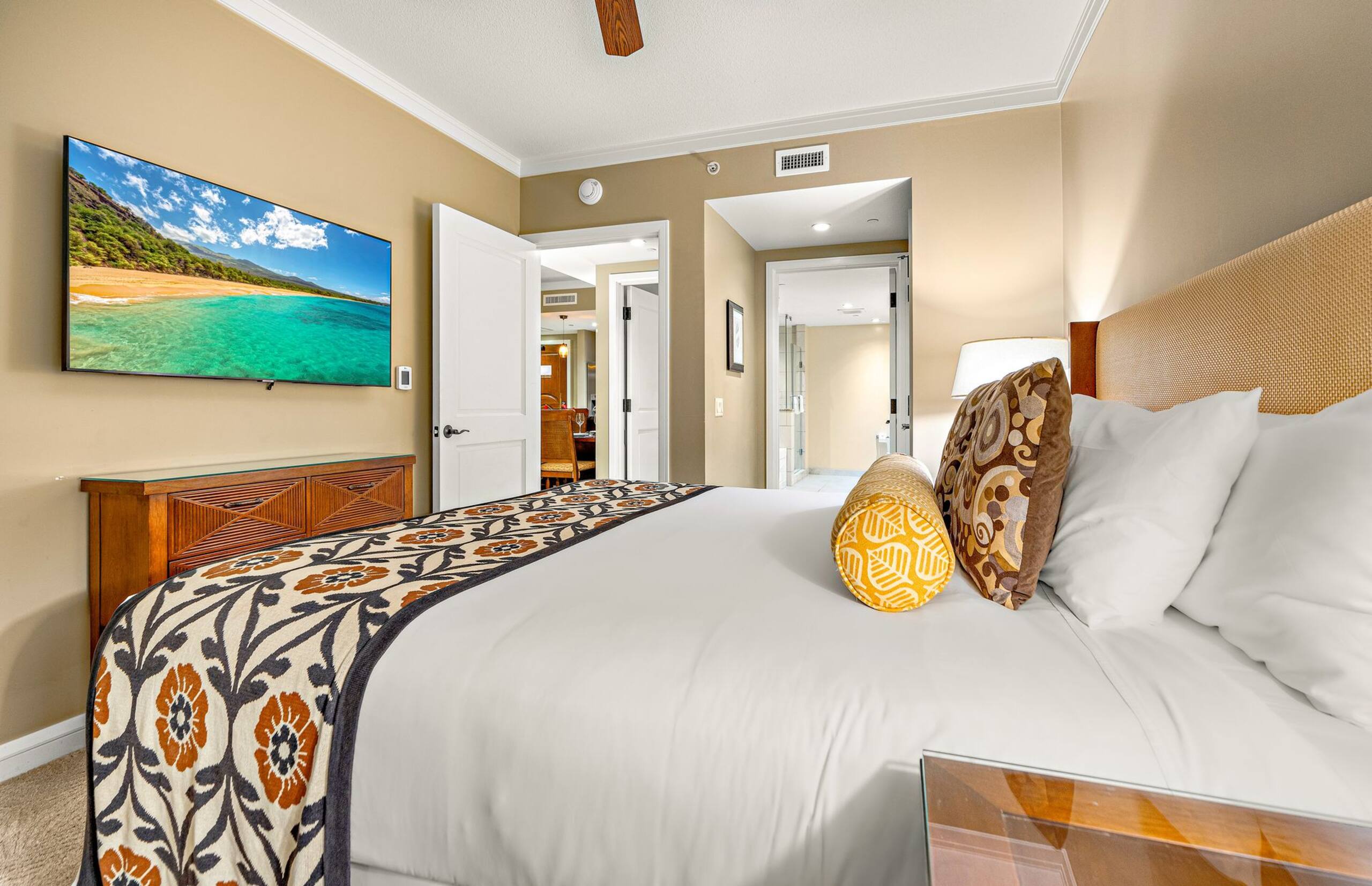 Condo in Lahaina · ★4.94 · 2 bedrooms · 3 beds · 1 bath - Image 19