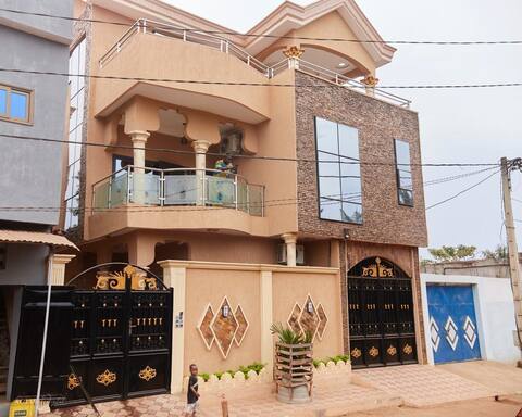 2 Kings bedrooms apartment Porto-Novo