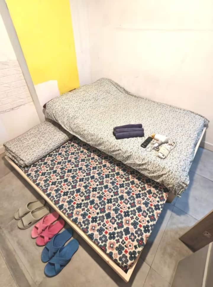 Downtown Sleeps 4 Studio Apt Mk6 Mtr Downstairs! - Sham Shui Po