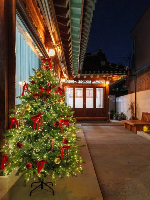 Exclusive House Hanok Stay 'Soo Hanok'
