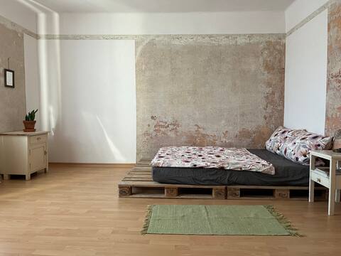 Top Airbnb: Retro apartment in Potsdam Mittelmark