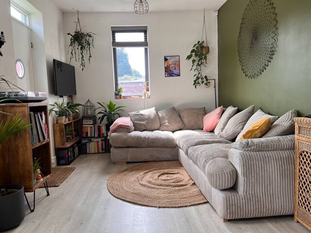 Beautiful Garden Flat in the Heart of Didsbury