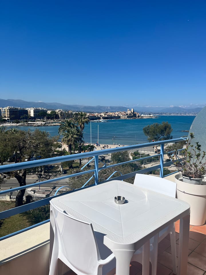 Studio Au Cap D'antibes Avec Vue Mer Et Montagne - Antibes