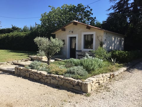 Successful Airbnb property: The Alpilles Cabanon in Saint Rémy De Provence