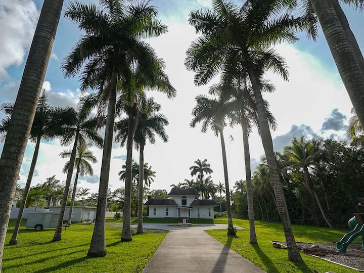 The Palms Of Davie - Davie, FL