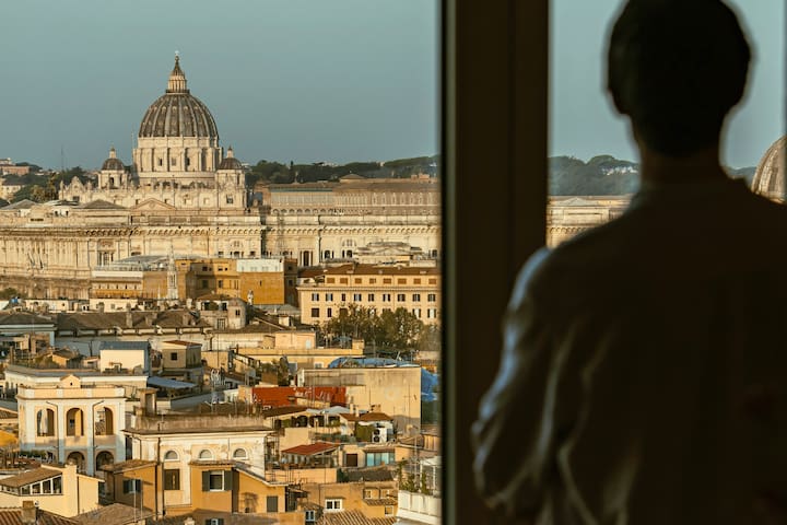 Panoramic Paradise by the Spanish Steps