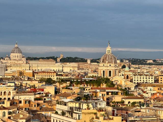 Panoramic Paradise by the Spanish Steps gallery image 5