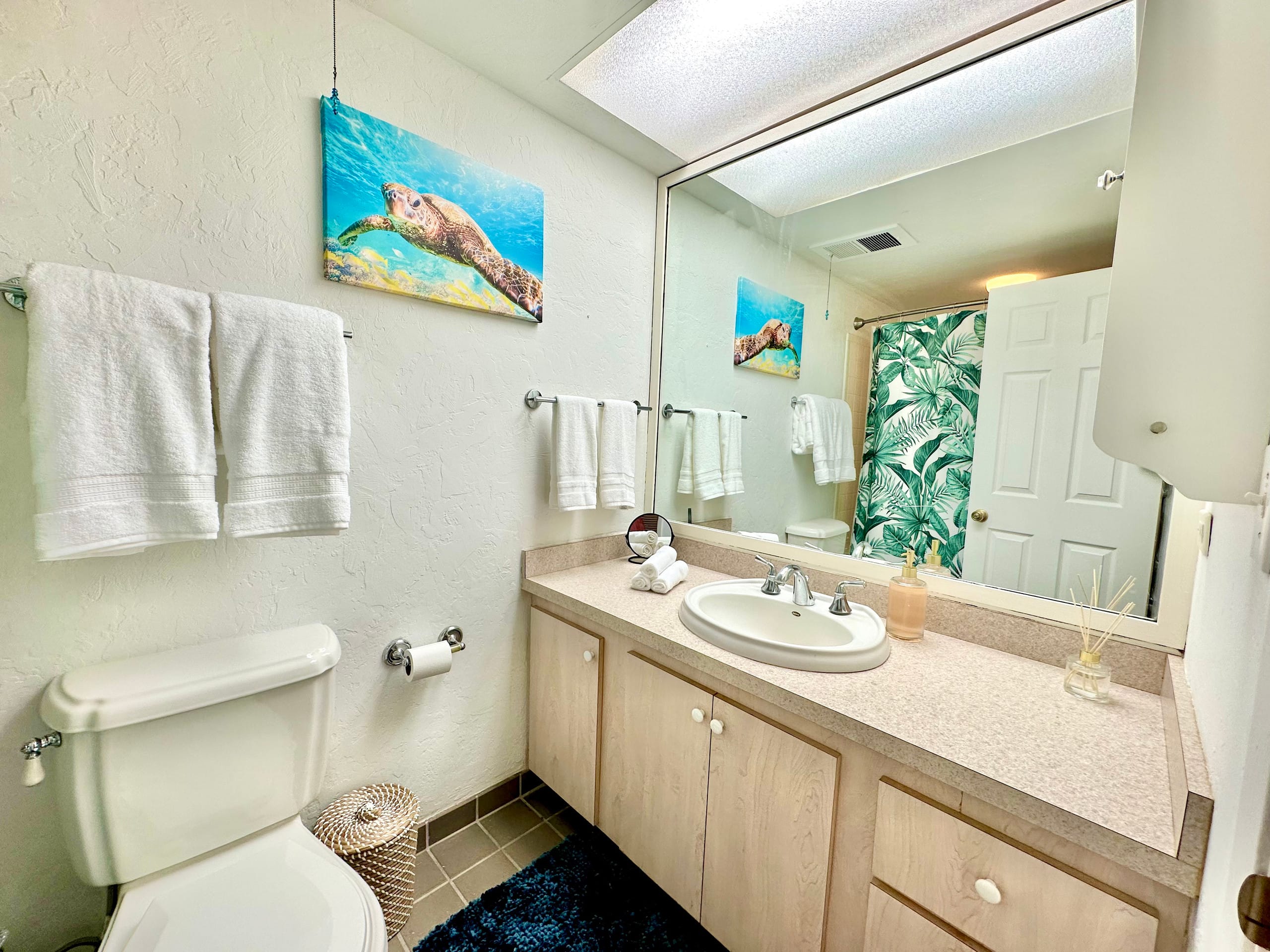 Private, 5 minutes to downtown & beach - Photo 30