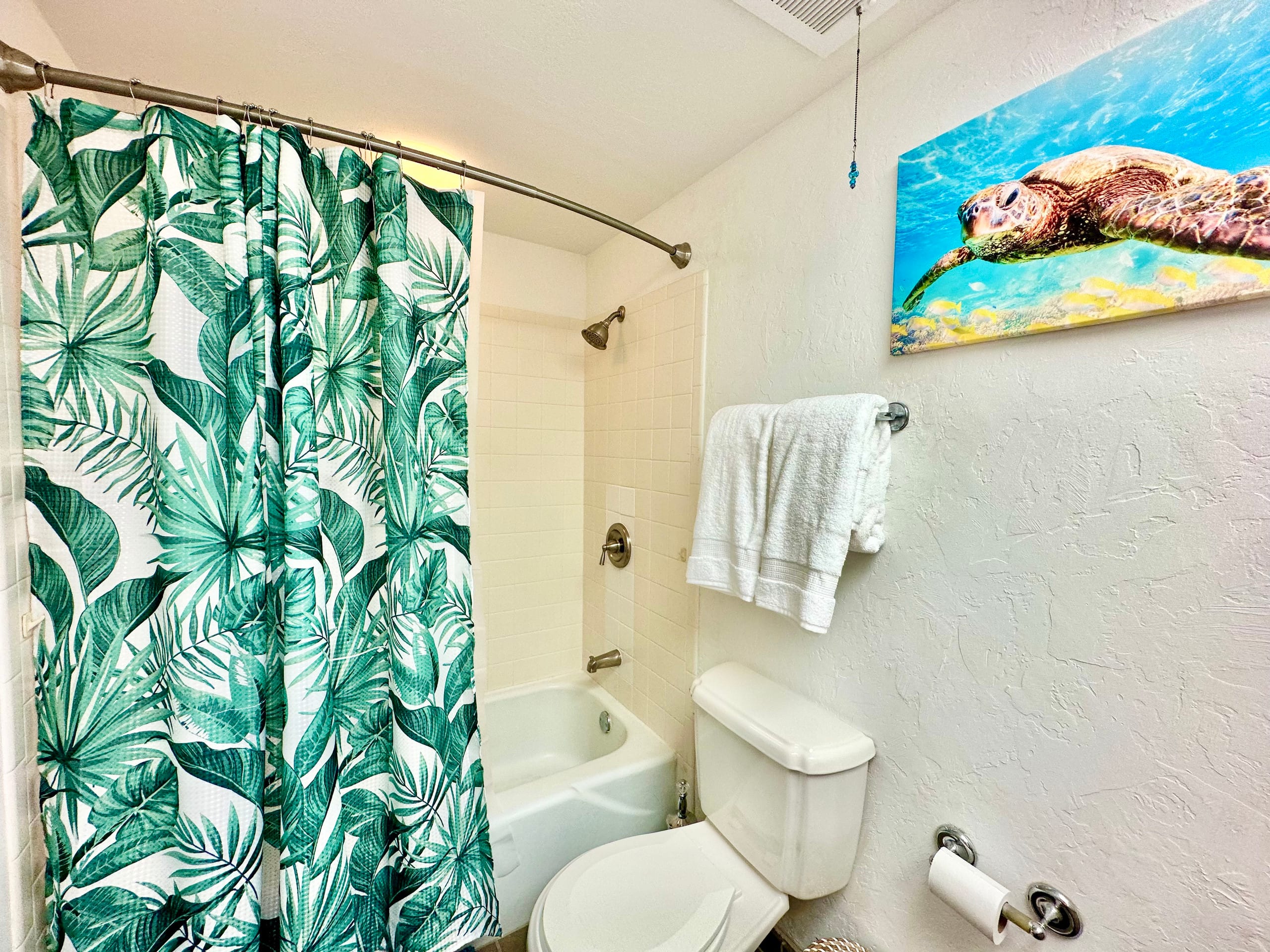 Private, 5 minutes to downtown & beach - Photo 29