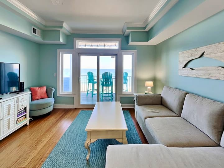 Bay View Villas 208 | Fantastic Sunset Views, Pool Access - Tybee Island, GA