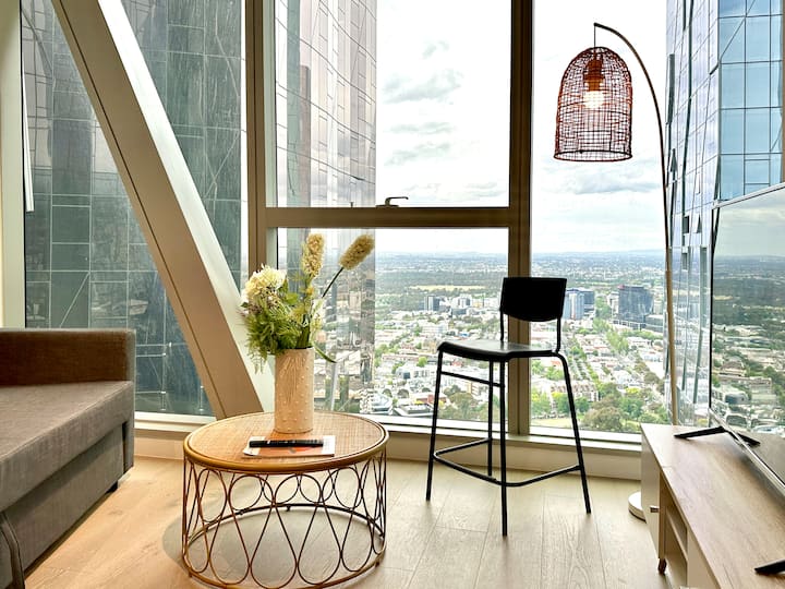 Sky High One Bedroom Apartment @ Wsp With Pool - Melbourne