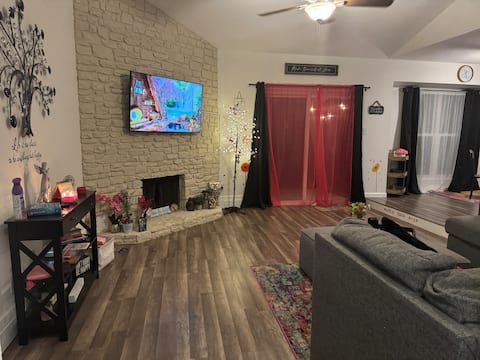 Popular Airbnb listing: The Little Happy Place in Northwest