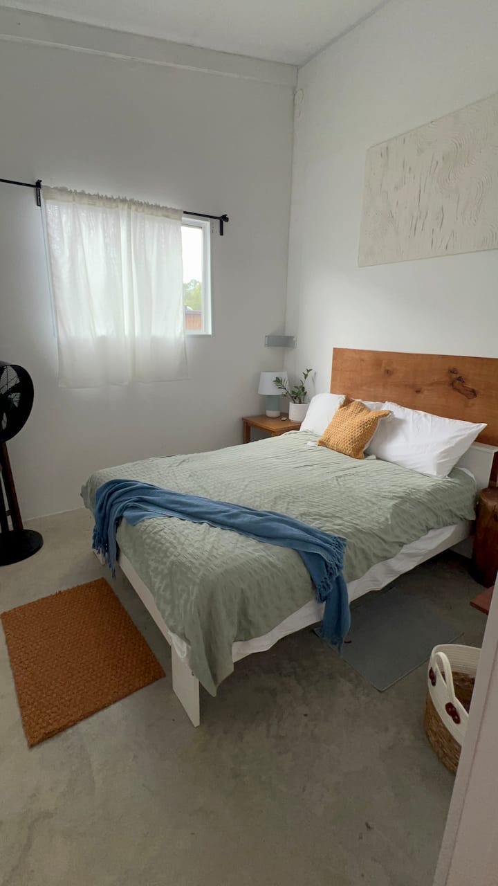 საძინებელი 1