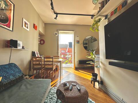 Successful Airbnb property: Scandi design oasis overlooking bustling Möllan in Innerstaden