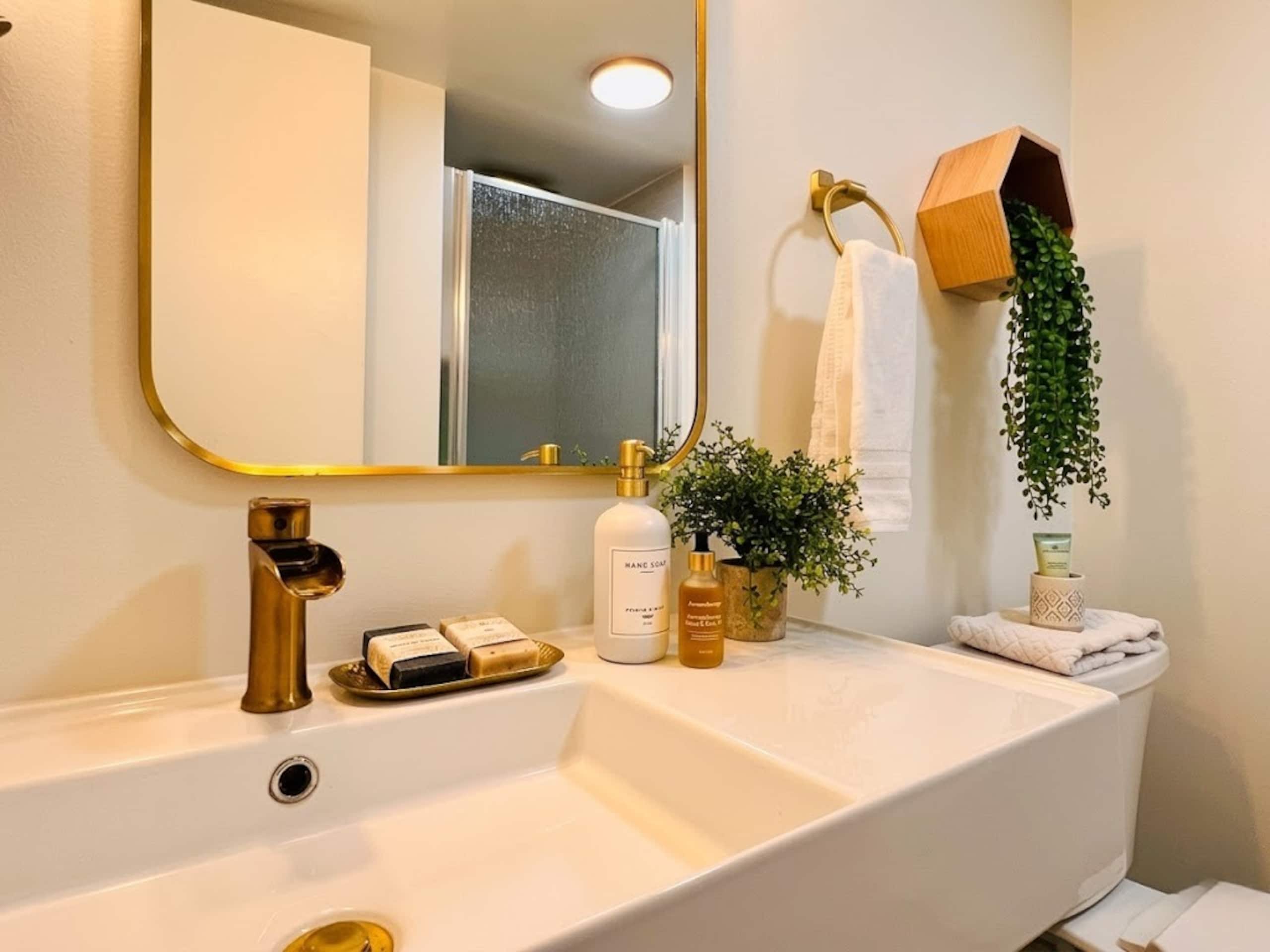 Cozy Studio at the Heart of Waikiki - Image 14