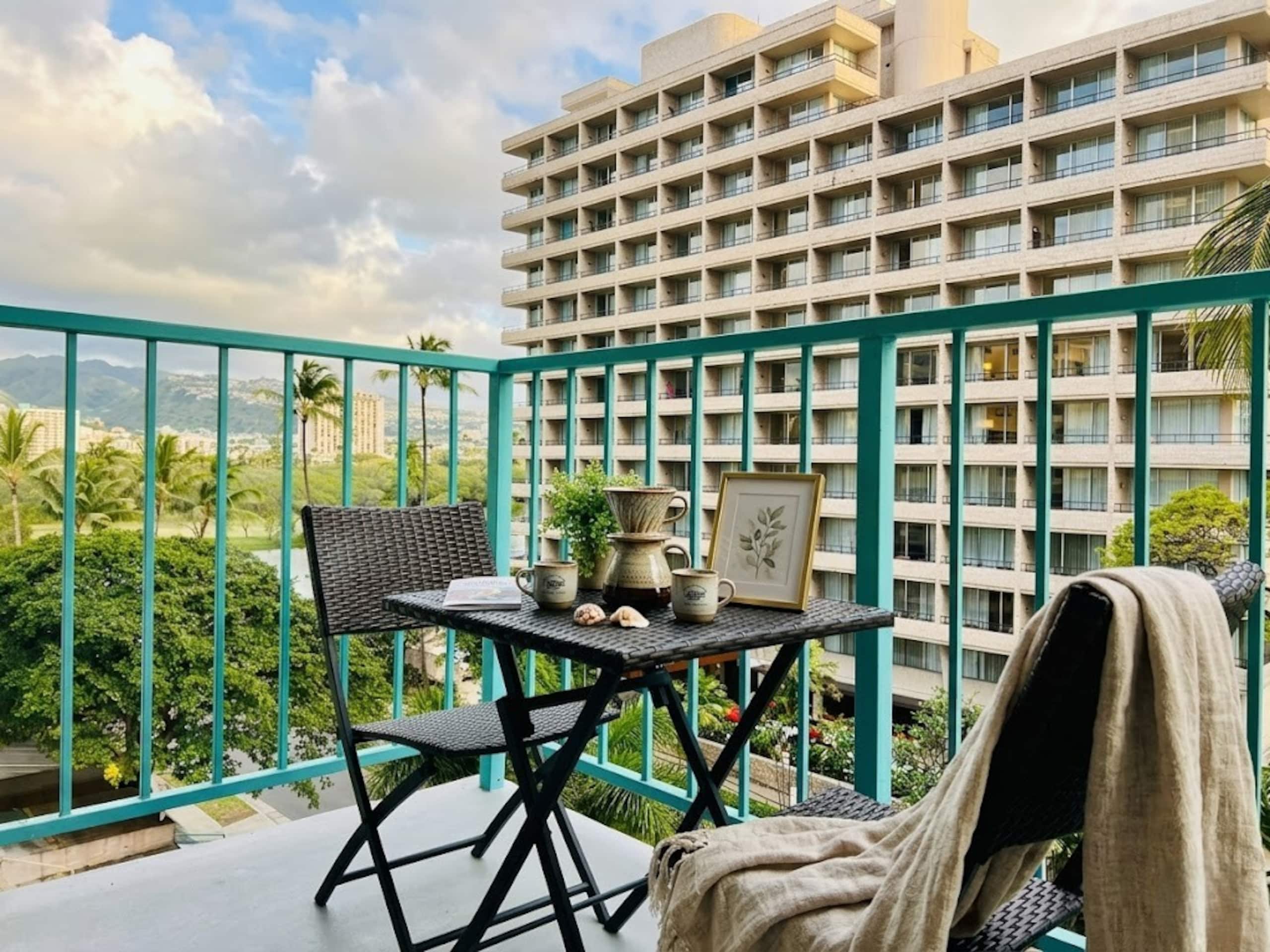 Cozy Studio at the Heart of Waikiki - Image 16